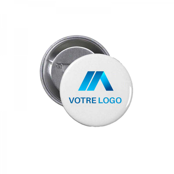 Un badge épingle personnalisé à Lyon